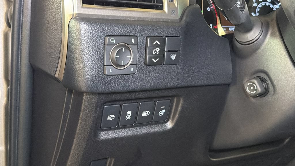 Used 2021 Lexus GX 460 Premium w/ Premium Package AWD/4WD image 22