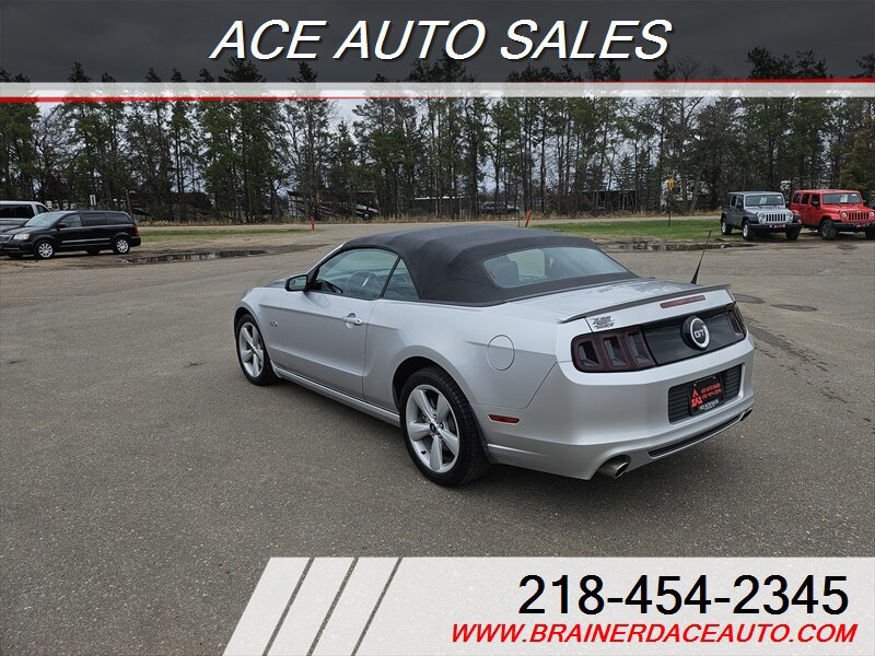 Used 2013 Ford Mustang GT RWD image 4