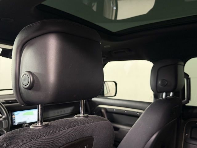 Used 2021 Land Rover Defender 110 X image 26