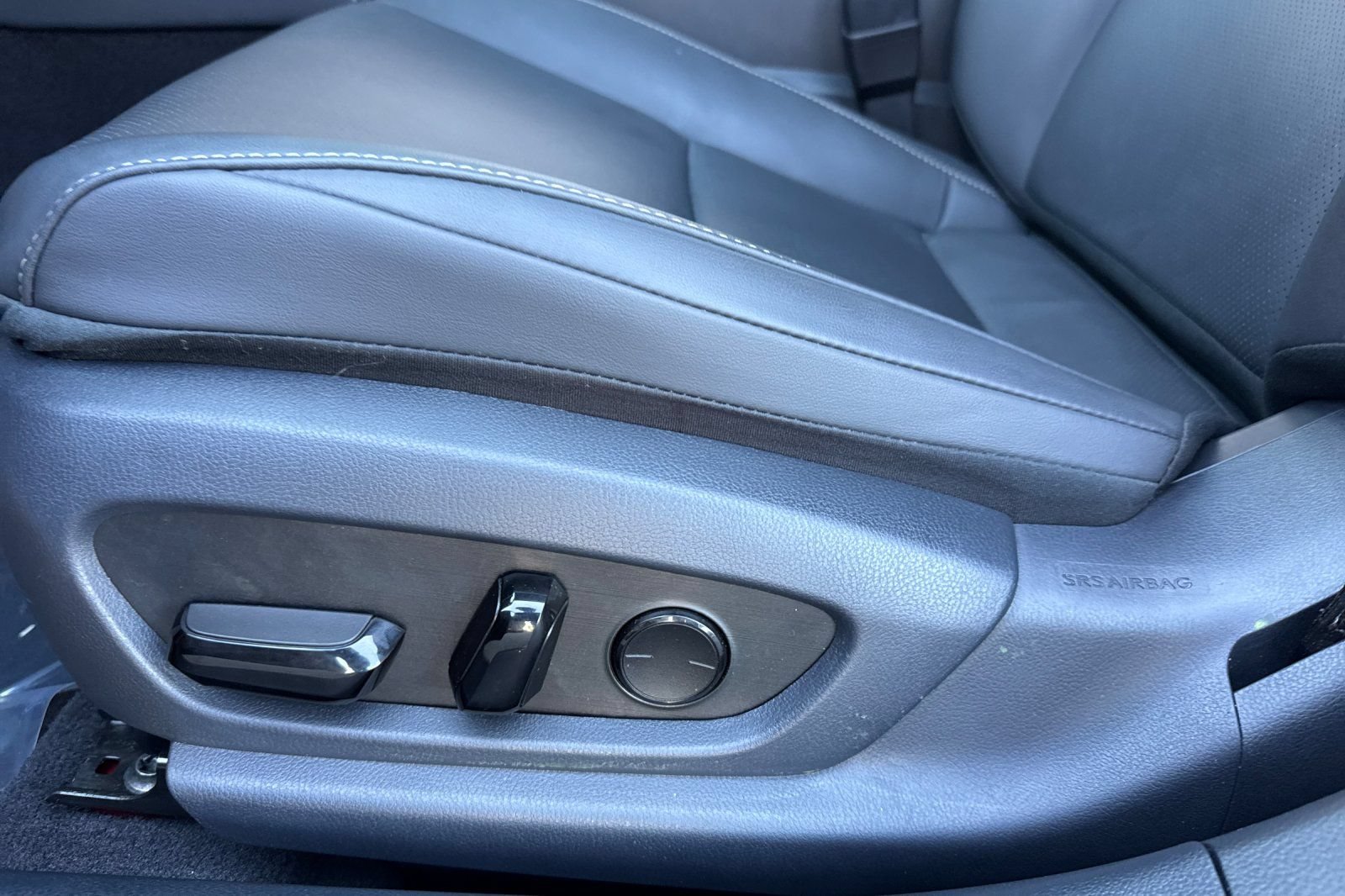 Used 2024 Lexus ES 300h w/ Premium Package FWD image 14