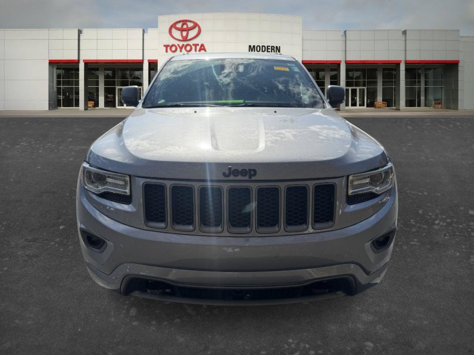 Used 2015 Jeep Grand Cherokee Overland w/ Advanced Technology Group AWD/4WD image 2