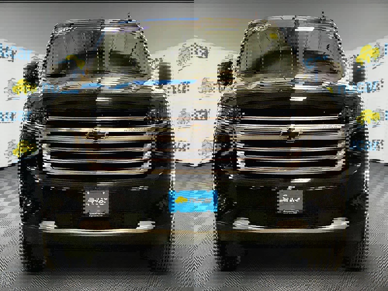 Used 2021 Chevrolet Tahoe High Country image 2