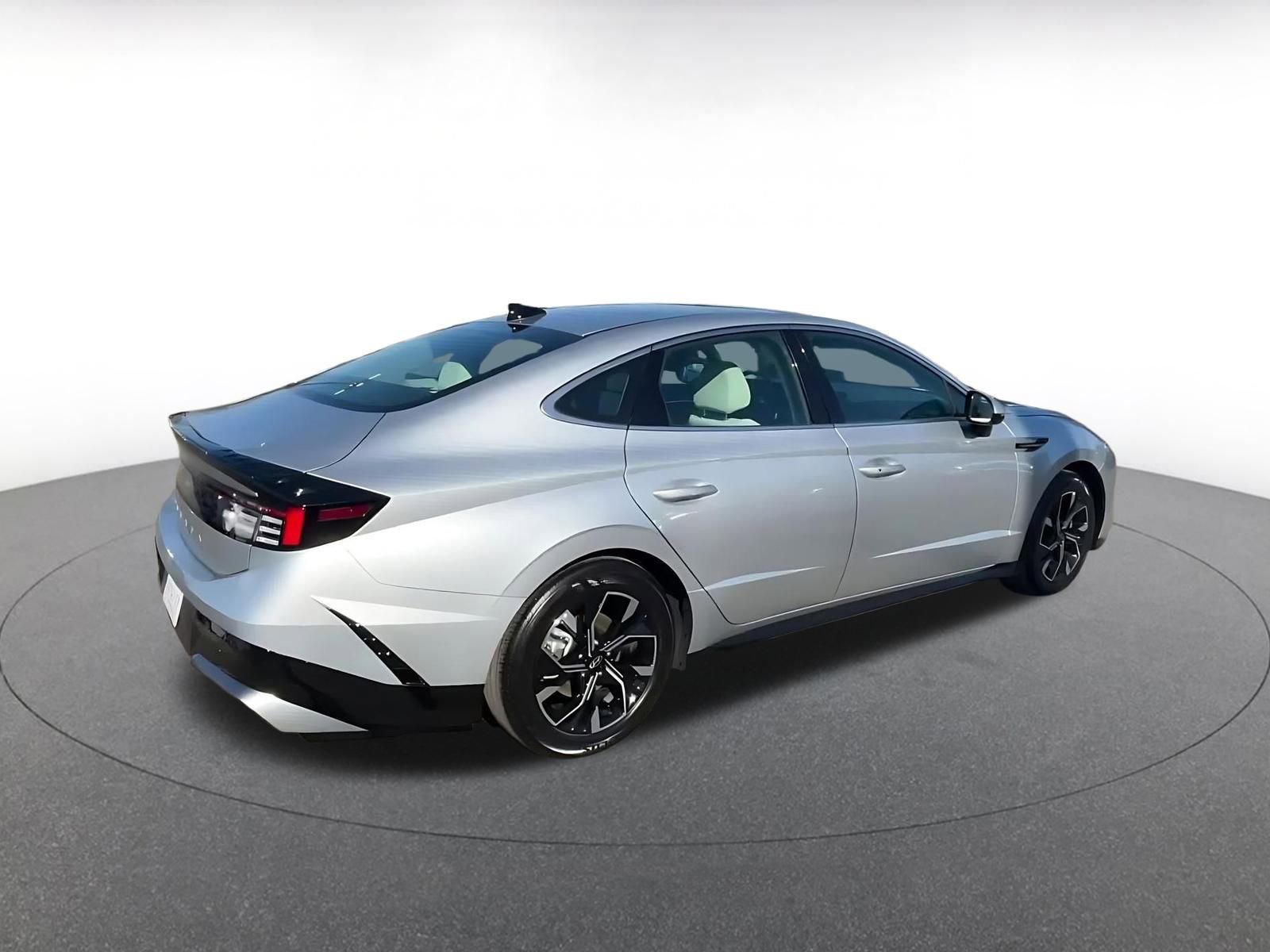 Used 2025 Hyundai Sonata SEL image 15