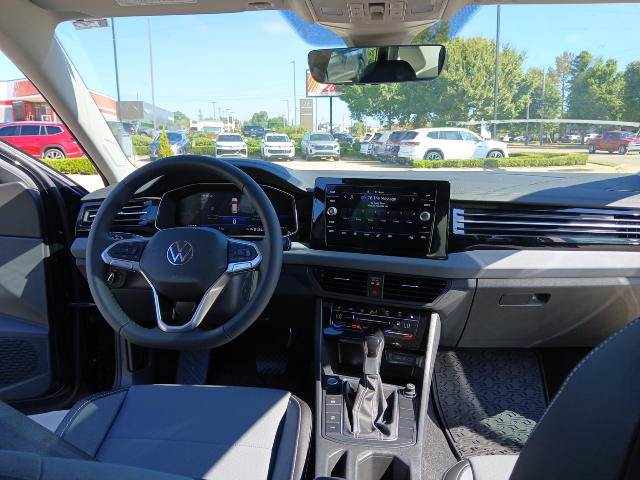 New 2027 Volkswagen Jetta SE FWD image 23