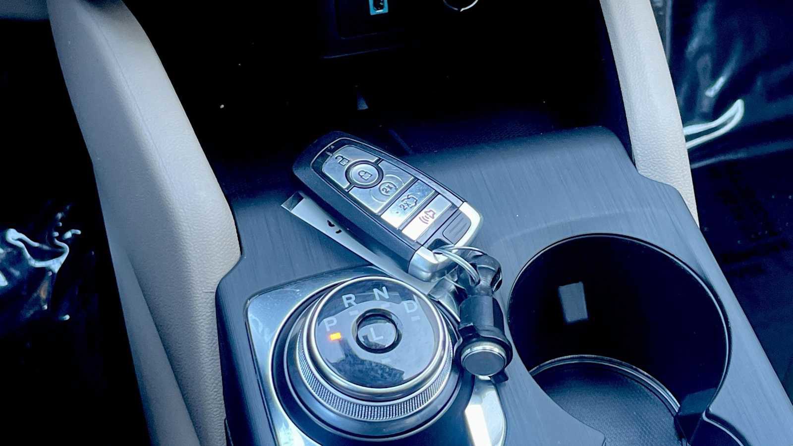 Used 2020 Ford Escape Titanium w/ Titanium Premium Package 2.0 image 45