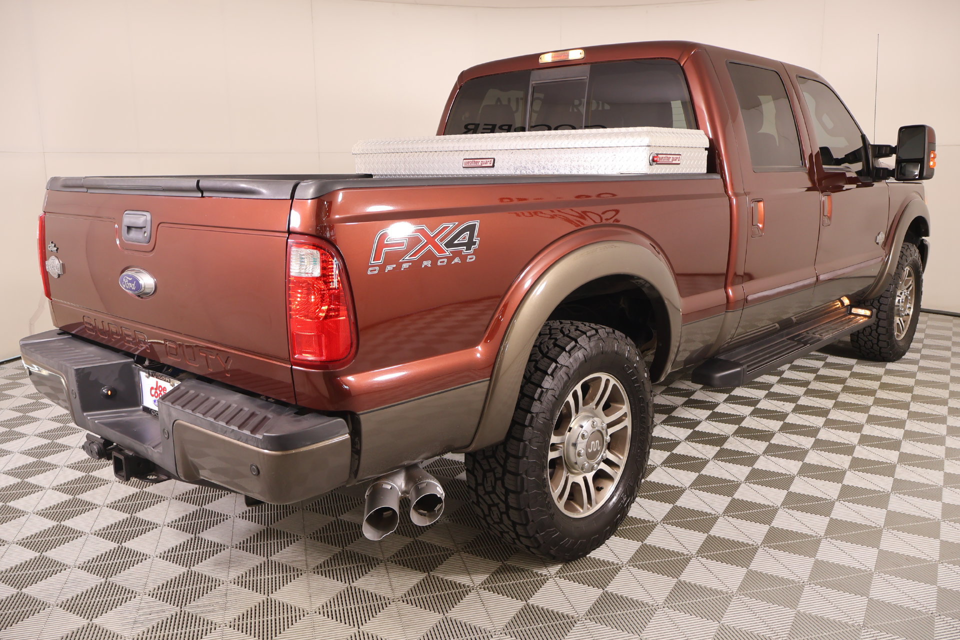 Used 2015 Ford F250 King Ranch w/ FX4 Off-Road Package AWD/4WD image 23