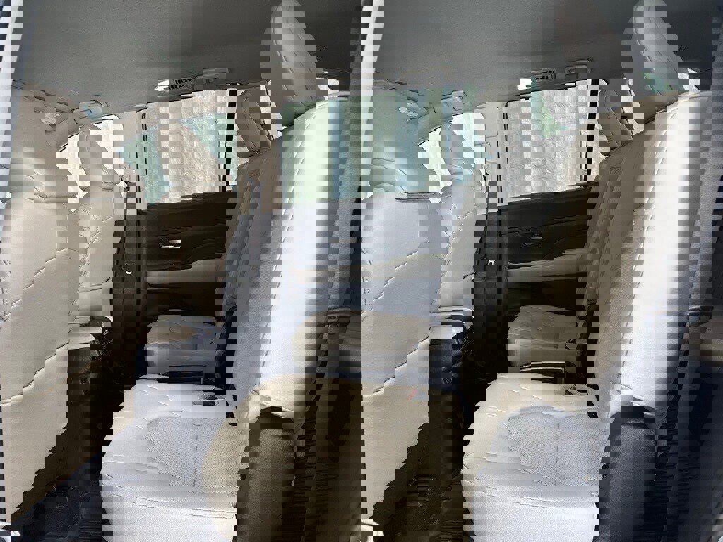 Used 2025 Toyota Grand Highlander AWD image 46