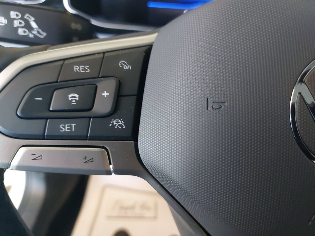 New 2026 Volkswagen Jetta SE FWD image 14