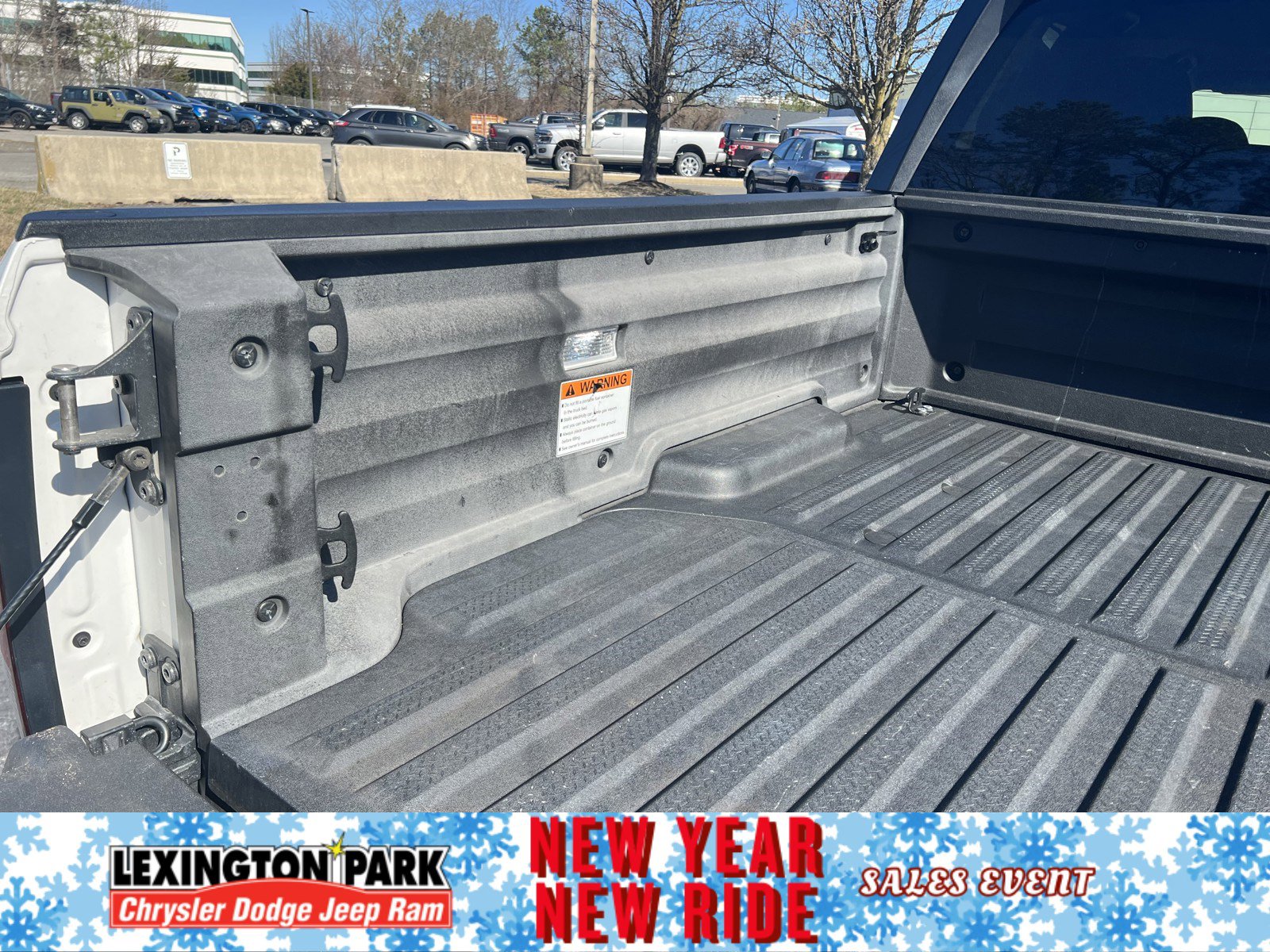 Used 2023 Honda Ridgeline Sport image 11