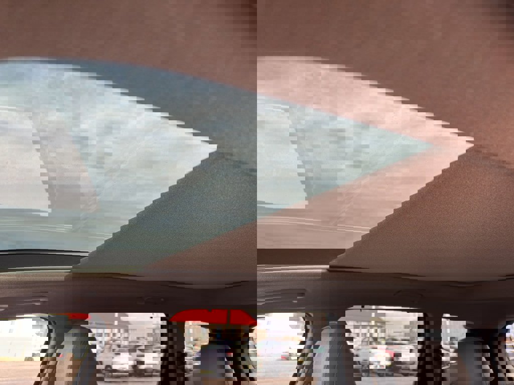 Used 2019 Hyundai Santa Fe Limited image 14