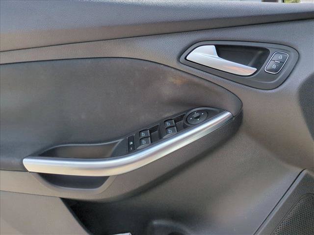 Used 2018 Ford Focus ST FWD image 8