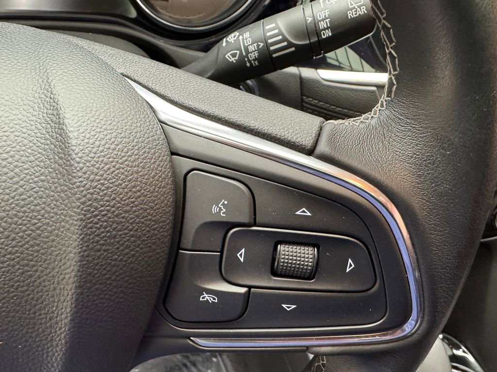Used 2020 Buick Encore GX Select w/ Experience Buick Package image 16