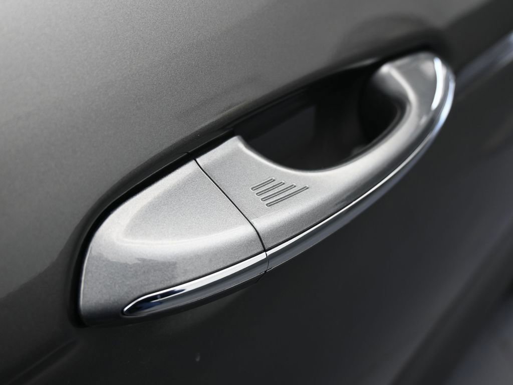 Used 2022 Ford Edge Titanium image 45