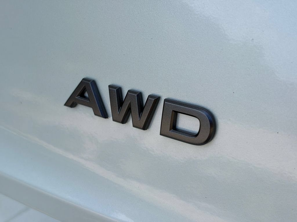 New 2026 Nissan Rogue SV AWD/4WD image 25