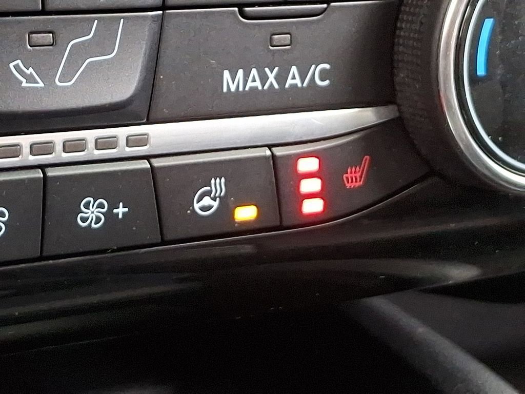 Certified 2022 Ford Escape SEL w/ Technology Package image 26