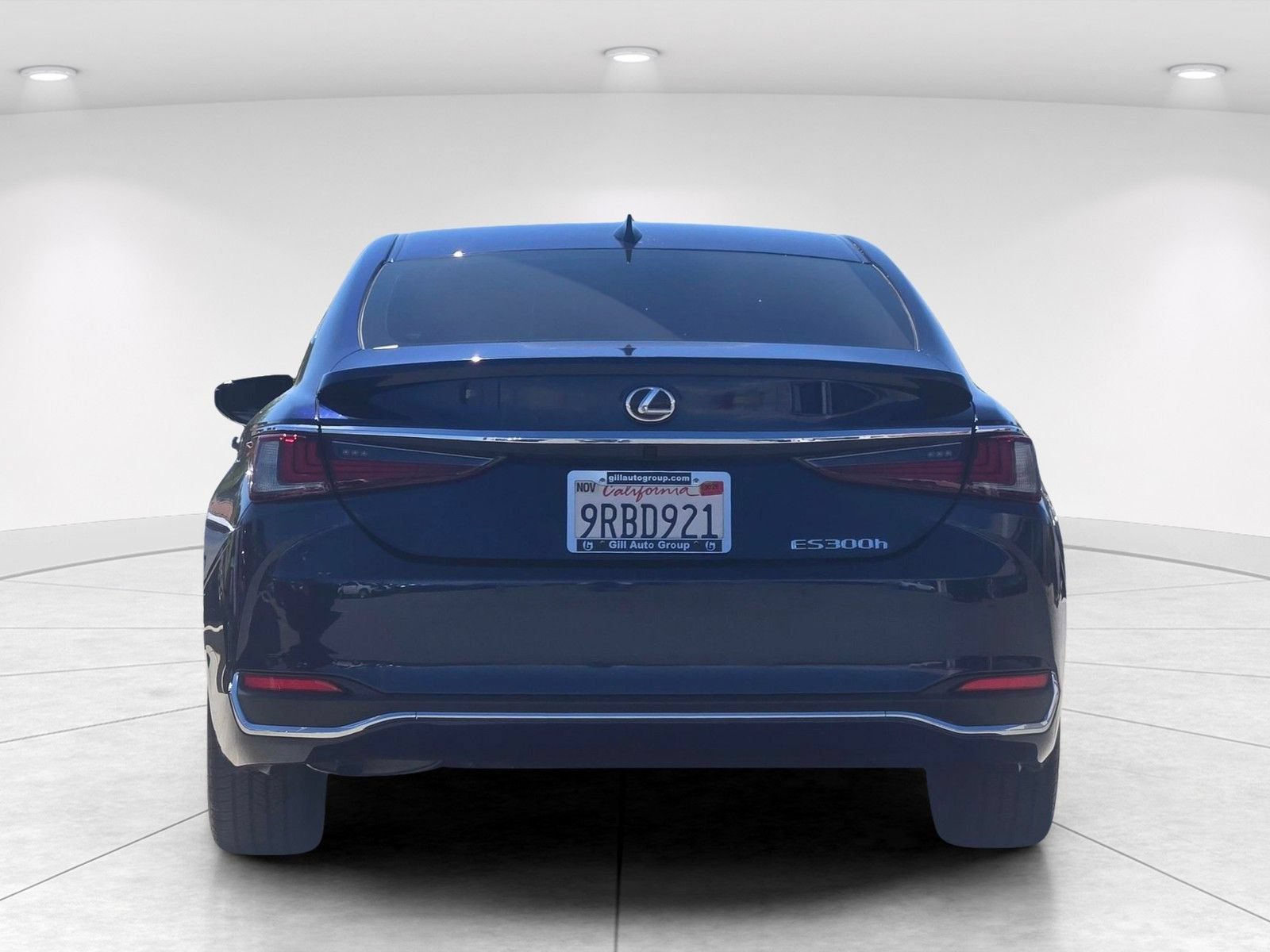 Used 2025 Lexus ES 300h w/ Premium Package FWD image 4