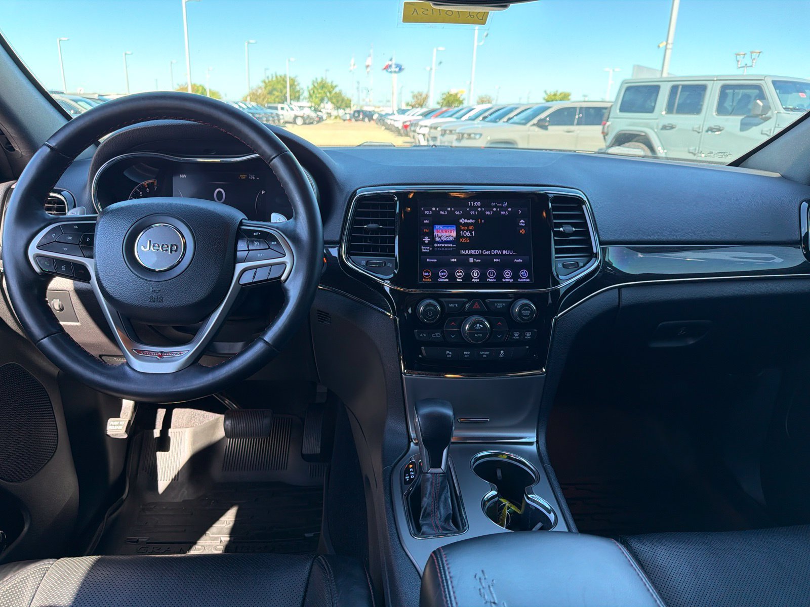 Used 2020 Jeep Grand Cherokee Trailhawk w/ Trailhawk Luxury Group AWD/4WD image 20