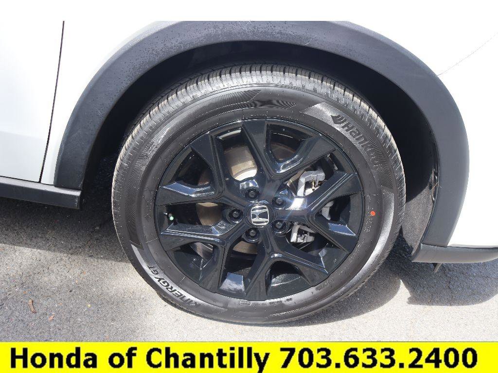 Certified 2025 Honda HR-V Sport image 30