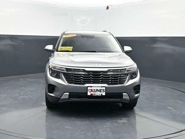 Used 2025 Kia Seltos S FWD image 2
