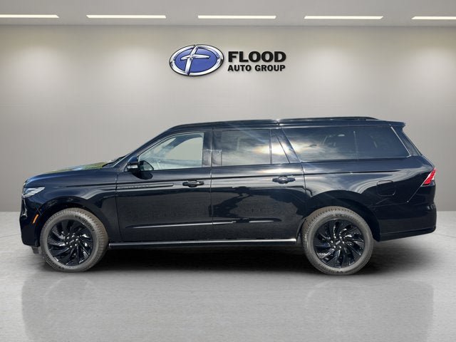 New 2026 Lincoln Navigator L Reserve w/ Jet Appearance Package AWD/4WD image 5