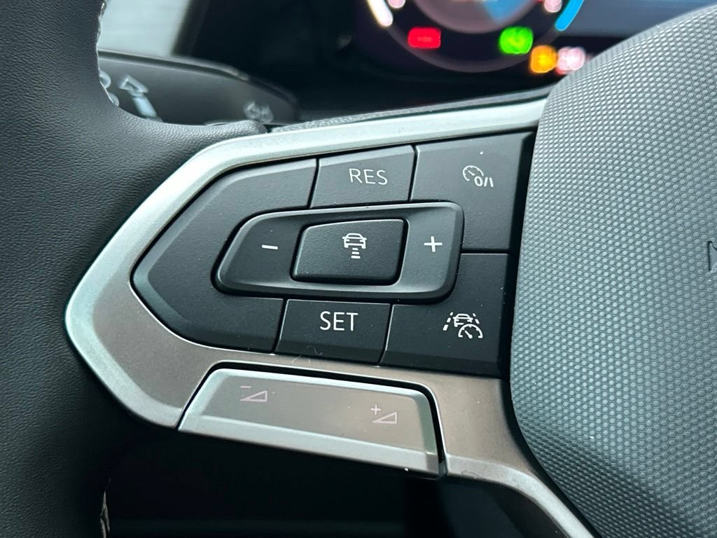 New 2026 Volkswagen Atlas Cross Sport SE FWD image 25