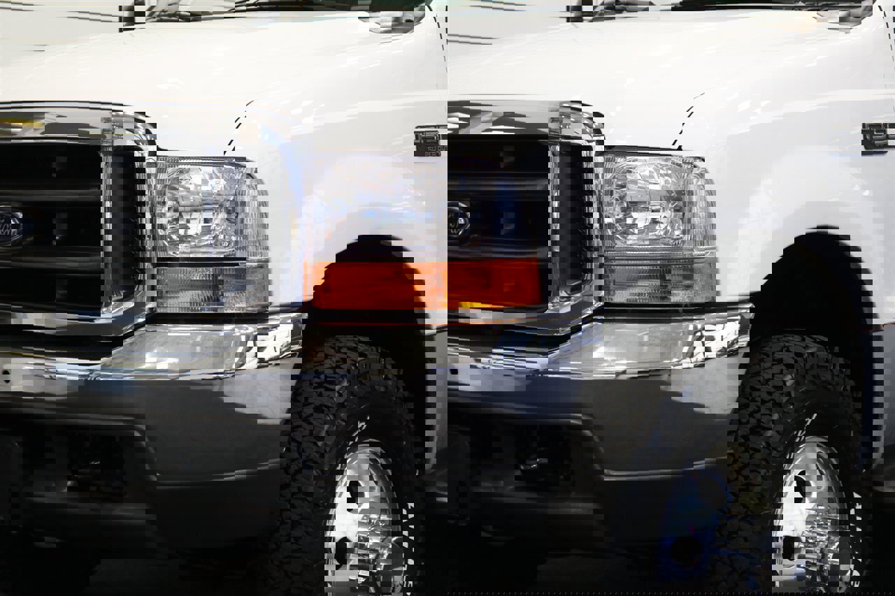 Used 2000 Ford F350 XLT image 10