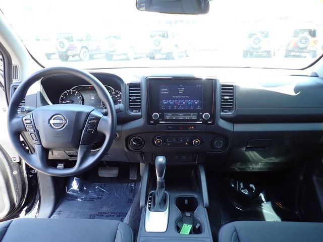 Used 2024 Nissan Frontier S w/ Tow Package AWD/4WD image 17
