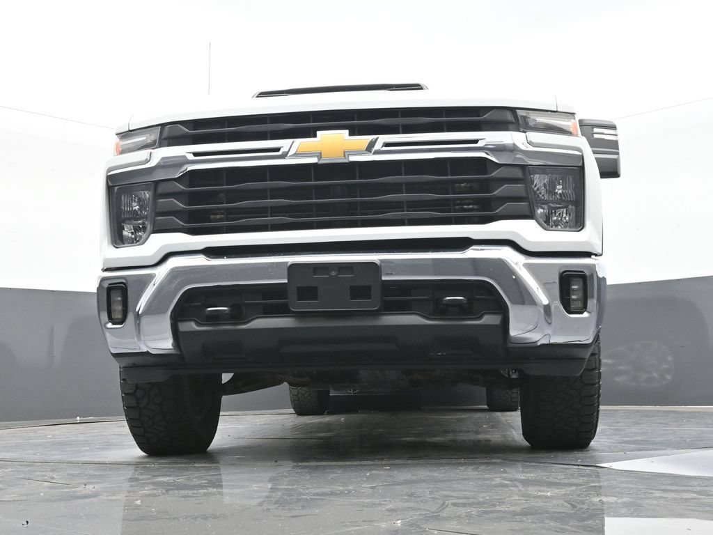 Used 2024 Chevrolet Silverado 2500 LT AWD/4WD image 43