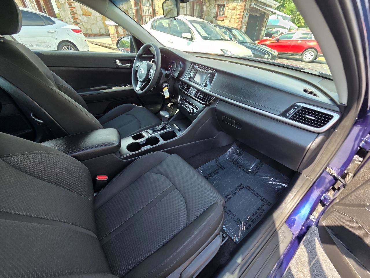 Used 2017 Kia Optima LX FWD image 17