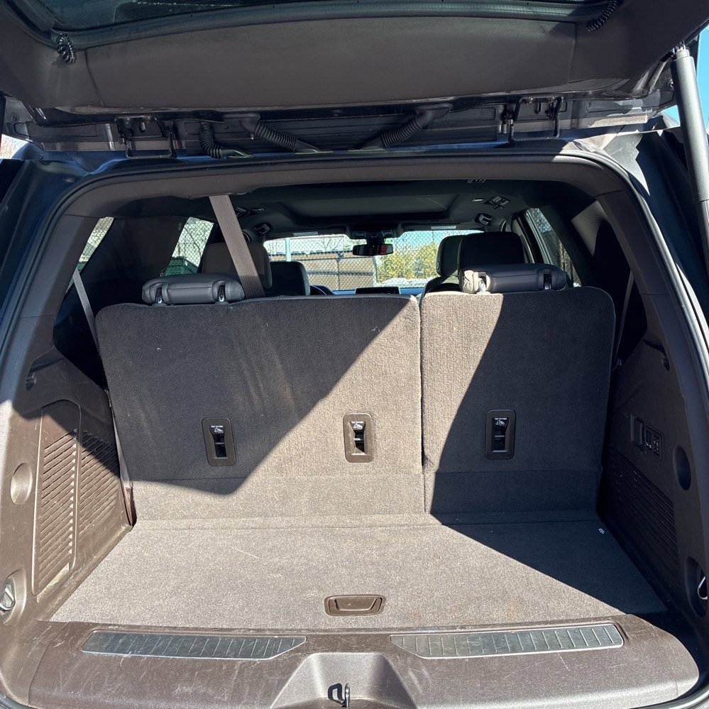 Used 2021 Chevrolet Tahoe Z71 w/ Z71 Signature Package image 9