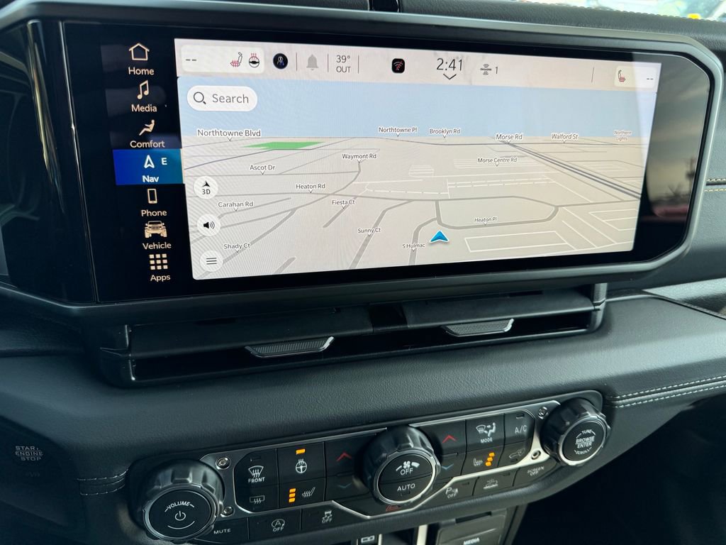 New 2026 Jeep Wrangler Unlimited Sahara AWD/4WD image 18