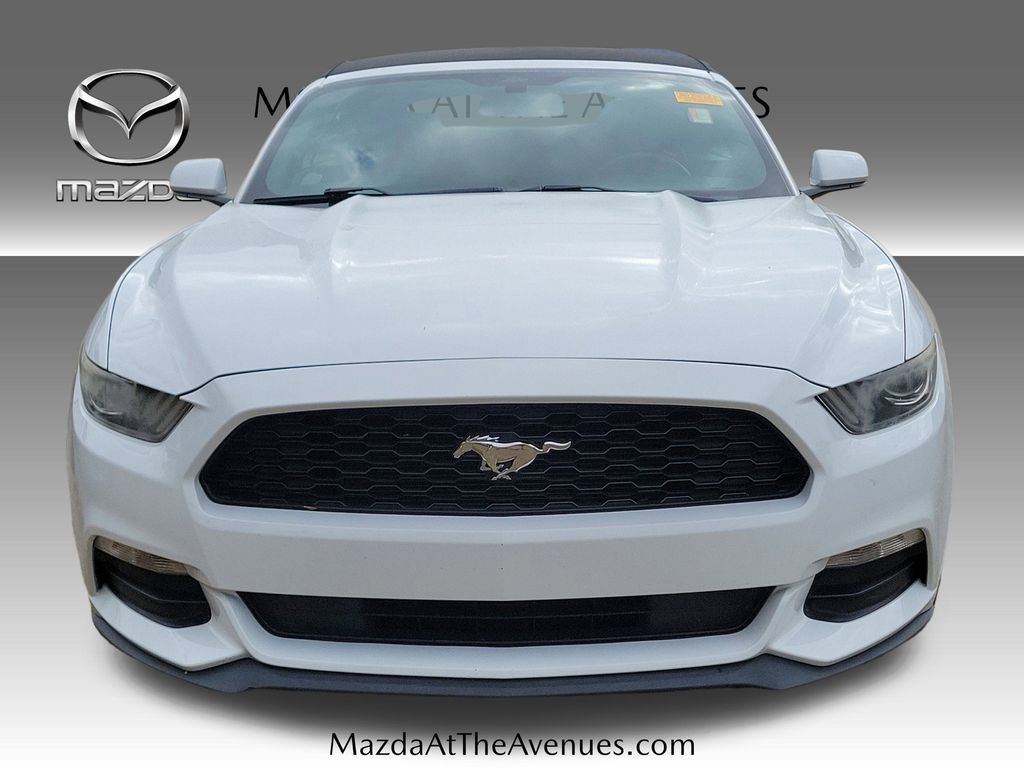 Used 2016 Ford Mustang Convertible image 5