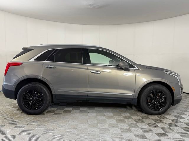 Used 2018 Cadillac XT5 Luxury w/ Driver Awareness Package AWD/4WD image 9