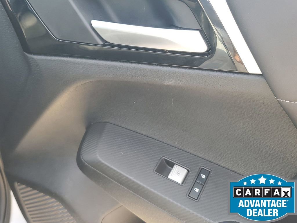 Used 2024 Mitsubishi Outlander SE image 50