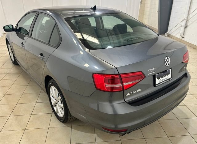 Used 2015 Volkswagen Jetta SE FWD image 3