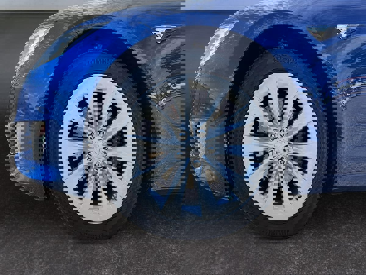 Used 2017 Tesla Model S 60 image 9