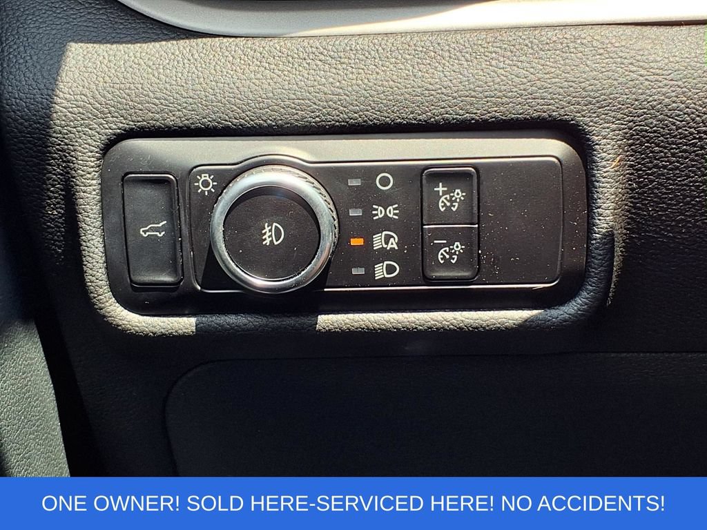 Certified 2023 Ford Explorer XLT w/ Equipment Group 202A AWD/4WD image 19