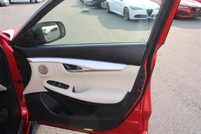 Used 2022 INFINITI QX50 Sensory image 14