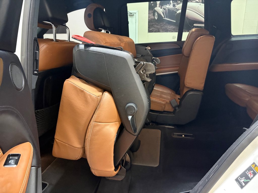 Used 2017 Mercedes-Benz GLS 550 4MATIC image 17