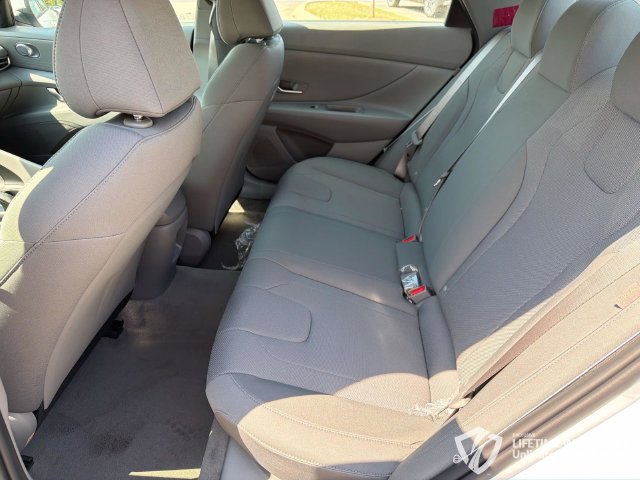 New 2026 Hyundai Elantra SE FWD image 20