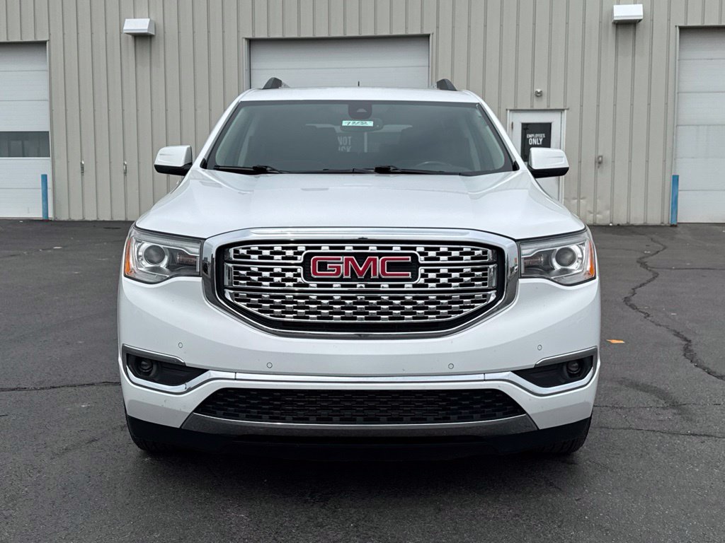 Used 2019 GMC Acadia Denali AWD/4WD image 2