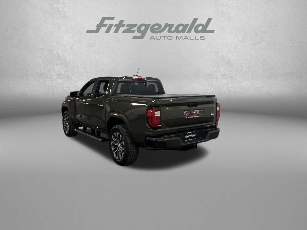 Used 2025 GMC Canyon Denali AWD/4WD image 3