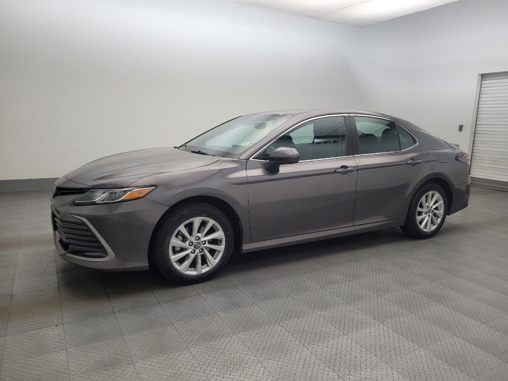 Used 2023 Toyota Camry LE FWD image 2