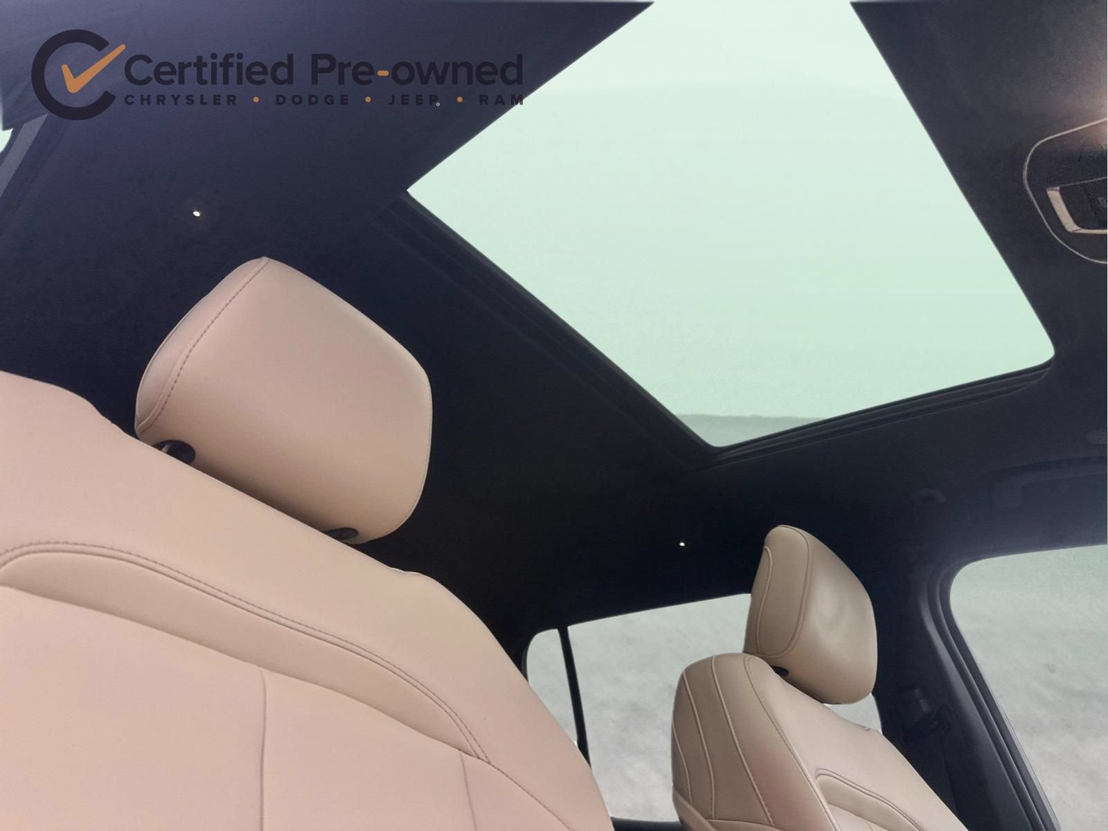 Used 2023 Jeep Grand Cherokee L Limited AWD/4WD image 19
