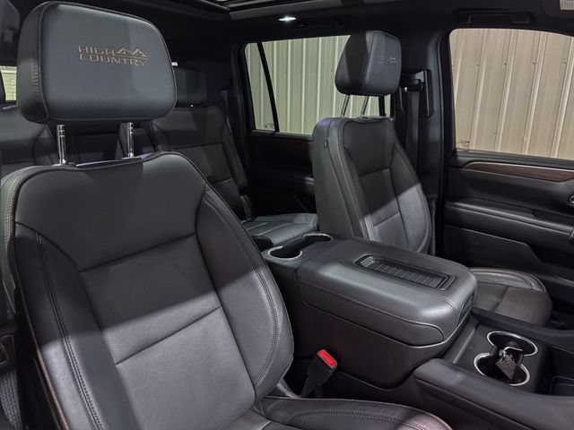 Used 2023 Chevrolet Suburban High Country AWD/4WD image 31