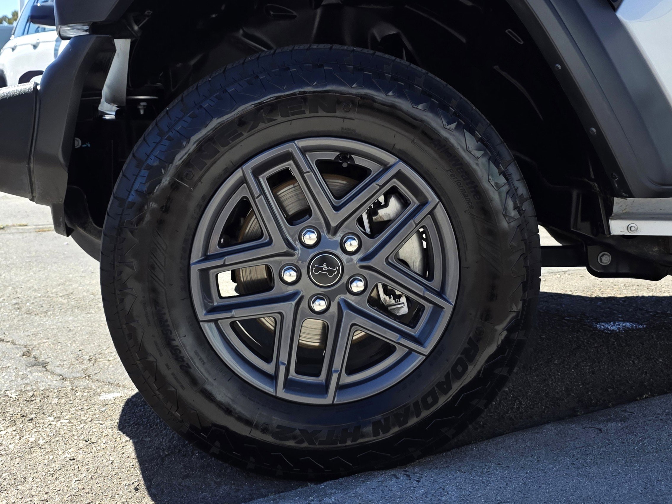 Used 2024 Jeep Wrangler Sport S image 9