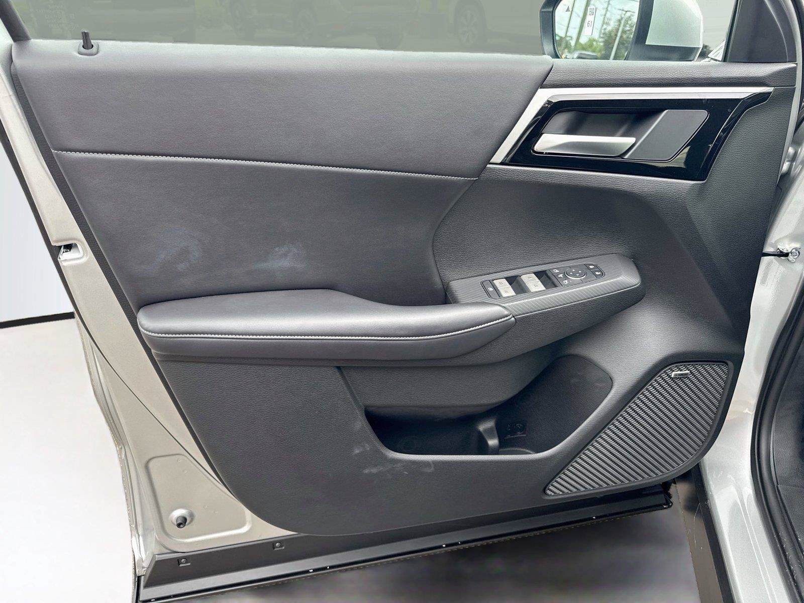 New 2026 Mitsubishi Outlander SE AWD/4WD image 9