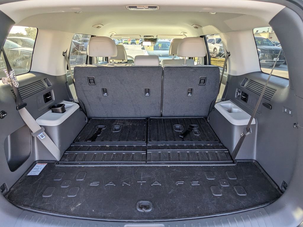 Certified 2025 Hyundai Santa Fe SEL image 6