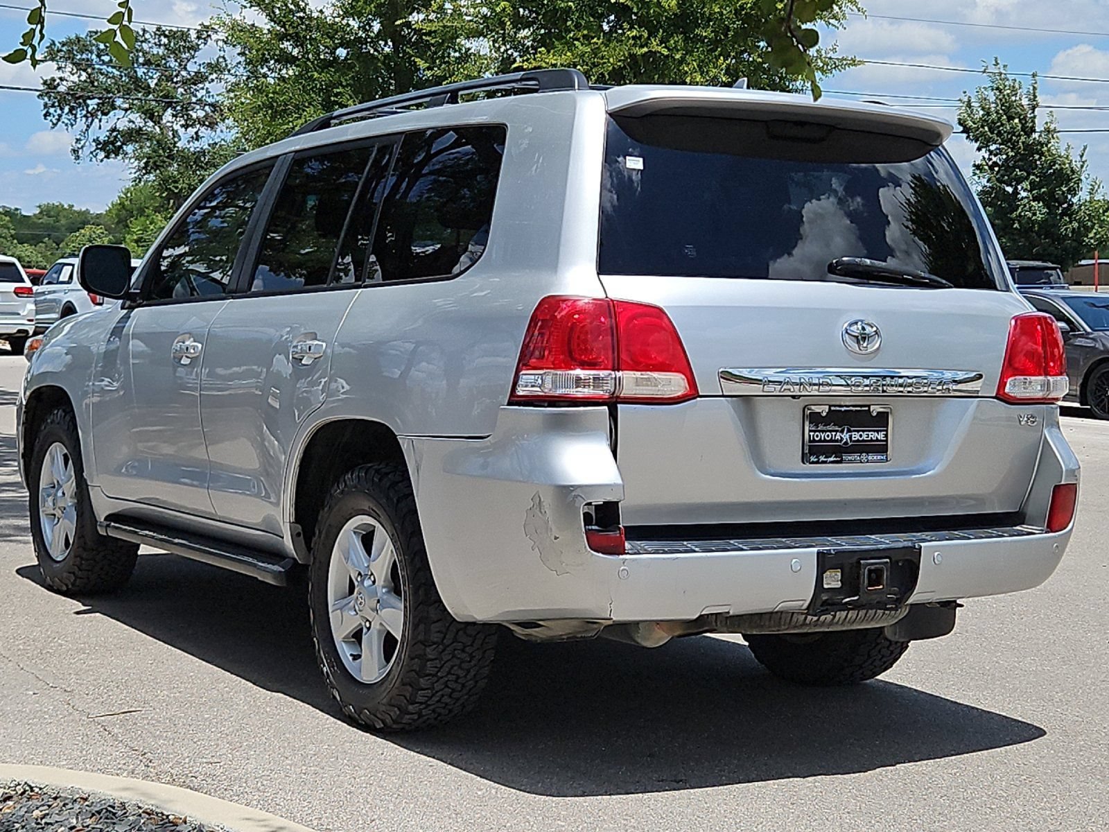 Used 2011 Toyota Land Cruiser w/ Upgrade Pkg AWD/4WD image 3