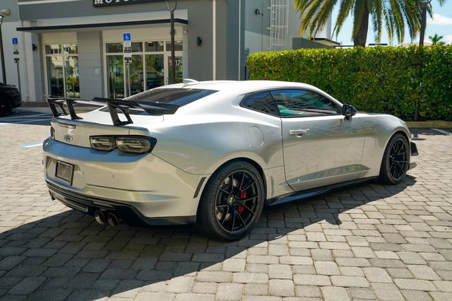 Used 2019 Chevrolet Camaro ZL1 image 27